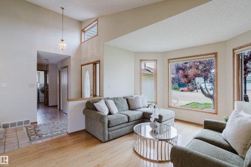160 Phillips Row Nw, Edmonton, AB 