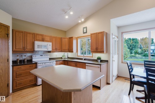 160 Phillips Row Nw, Edmonton, AB 