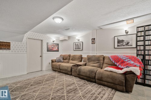 1128 68 Street Nw, Edmonton, AB 