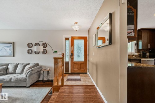 1128 68 Street Nw, Edmonton, AB 