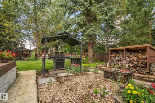1128 68 Street Nw, Edmonton, AB 