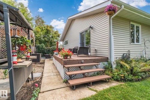 1128 68 Street Nw, Edmonton, AB 