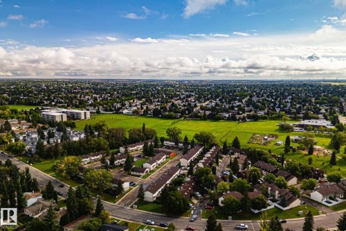 1128 68 Street Nw, Edmonton, AB 