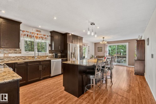1128 68 Street Nw, Edmonton, AB 