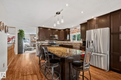 1128 68 Street Nw, Edmonton, AB 