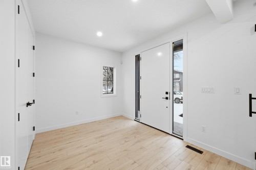 11121 51 Street Nw, Edmonton, AB 