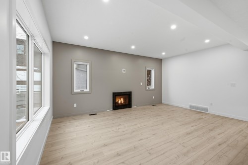 11121 51 Street Nw, Edmonton, AB 