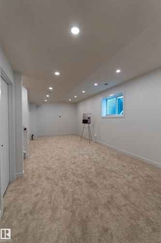 11121 51 Street Nw, Edmonton, AB 