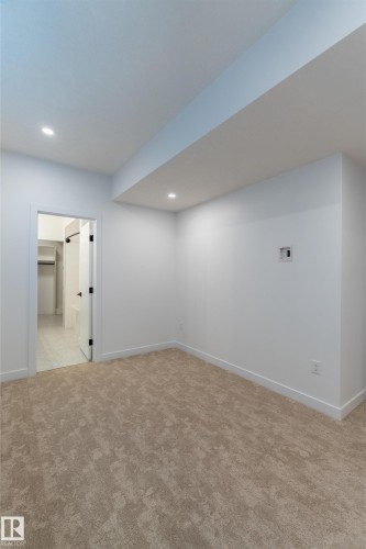 11121 51 Street Nw, Edmonton, AB 