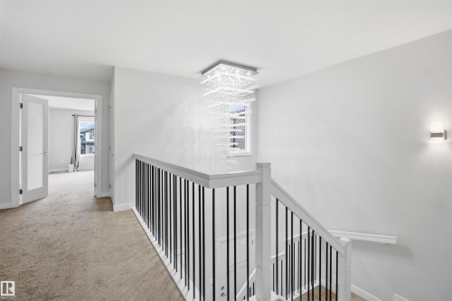 #46 1703 16 Av Nw, Edmonton, AB - Indoor Photo Showing Other Room