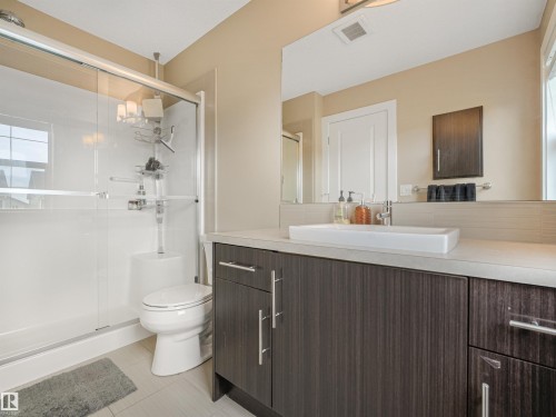 2113 24 Street Nw, Edmonton, AB 
