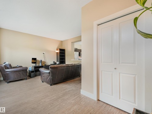 2113 24 Street Nw, Edmonton, AB 