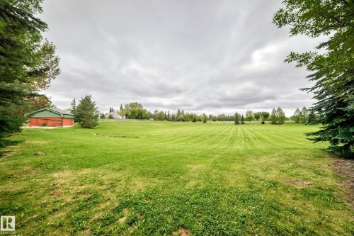 140 Weaver Drive Nw, Edmonton, AB 