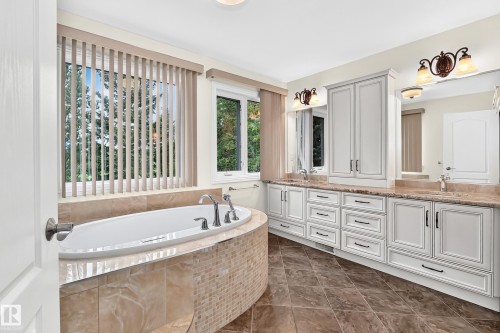 140 Weaver Drive Nw, Edmonton, AB 