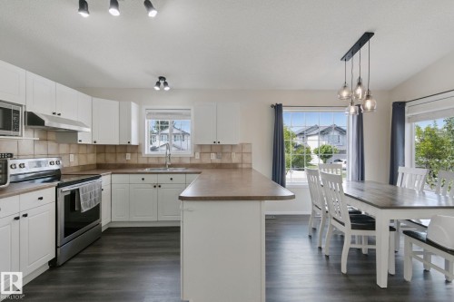 1204 Klarvatten Crest Nw, Edmonton, AB 