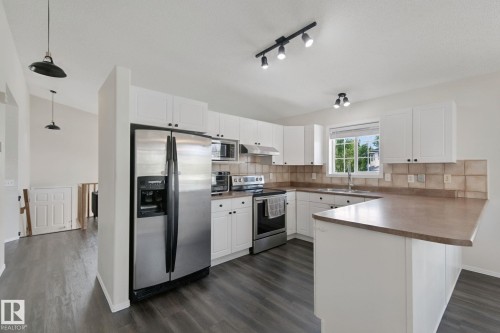 1204 Klarvatten Crest Nw, Edmonton, AB 