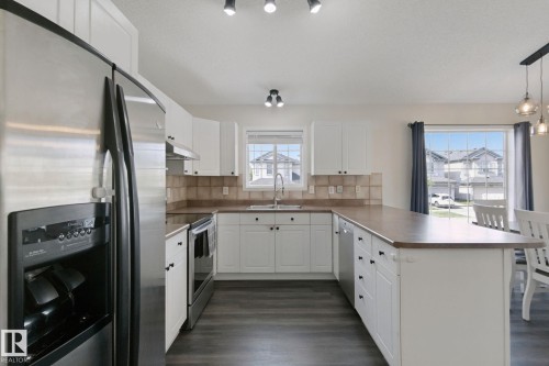 1204 Klarvatten Crest Nw, Edmonton, AB 