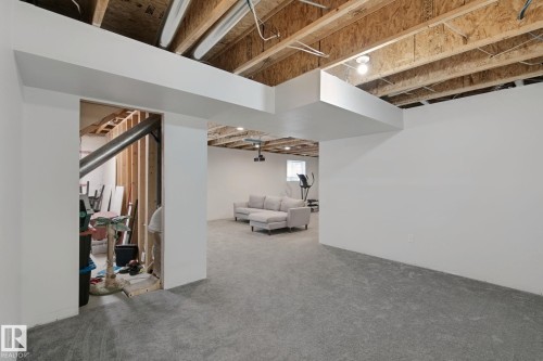 1204 Klarvatten Crest Nw, Edmonton, AB 