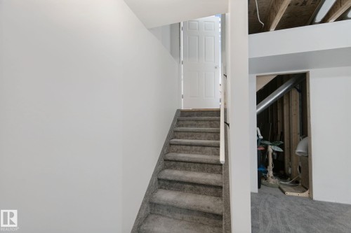 1204 Klarvatten Crest Nw, Edmonton, AB 
