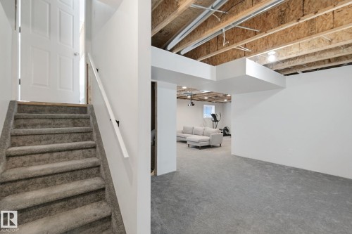 1204 Klarvatten Crest Nw, Edmonton, AB 