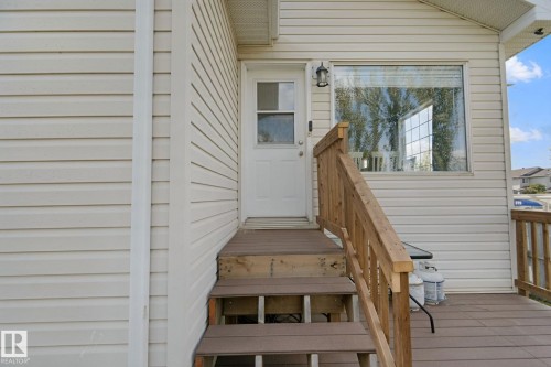 1204 Klarvatten Crest Nw, Edmonton, AB 