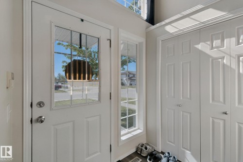 1204 Klarvatten Crest Nw, Edmonton, AB 