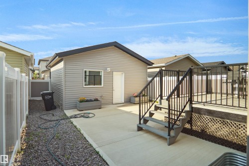 6532 175 Avenue Nw, Edmonton, AB - Outdoor With Exterior