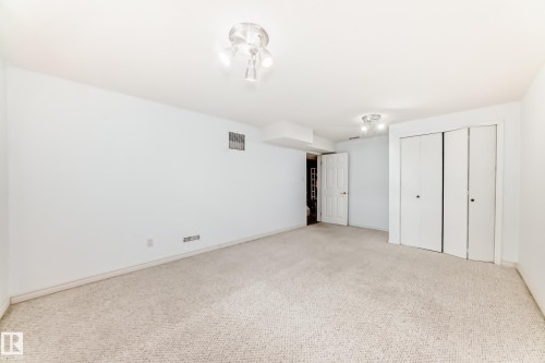10419 52 Avenue Nw, Edmonton, AB 