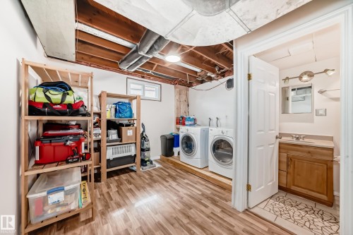 10419 52 Avenue Nw, Edmonton, AB 