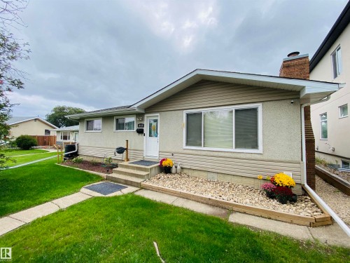 10419 52 Avenue Nw, Edmonton, AB 