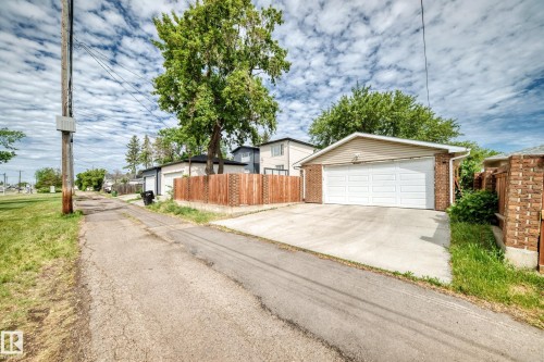 10419 52 Avenue Nw, Edmonton, AB 