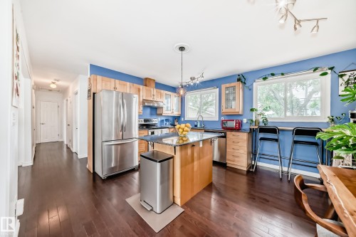10419 52 Avenue Nw, Edmonton, AB 