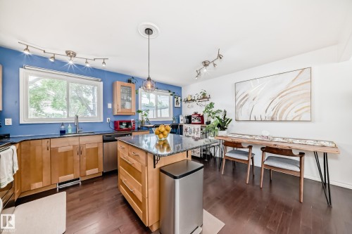 10419 52 Avenue Nw, Edmonton, AB 