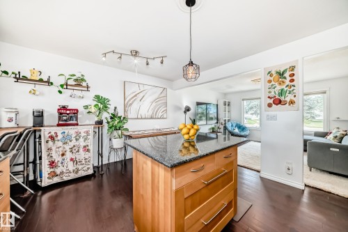 10419 52 Avenue Nw, Edmonton, AB 