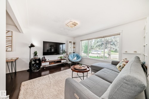 10419 52 Avenue Nw, Edmonton, AB 