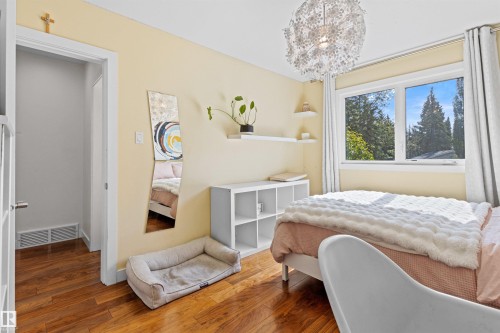 12648 52 Avenue Nw, Edmonton, AB 
