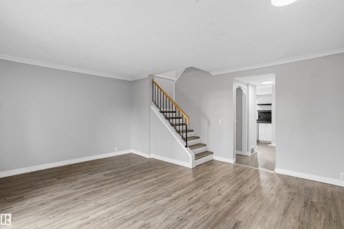 18124 93 Avenue Nw, Edmonton, AB 