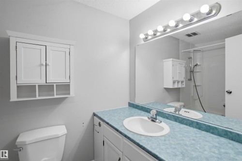 18124 93 Avenue Nw, Edmonton, AB 