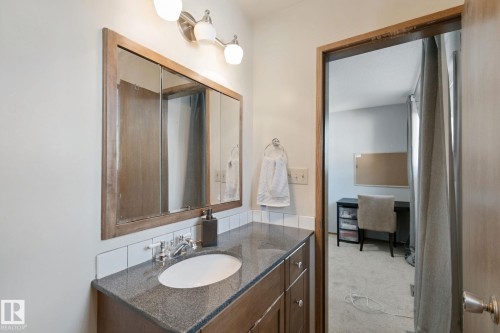 10807 54 Avenue Nw, Edmonton, AB 
