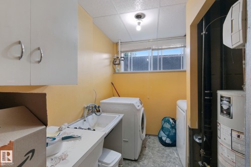10807 54 Avenue Nw, Edmonton, AB 