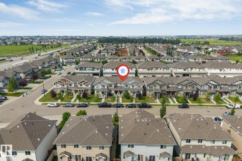 Aerial perspective of a developed residential neighborhood with a variety of multi-family homes - 1514 26 Avenue Nw, Edmonton, AB - Outdoor With View