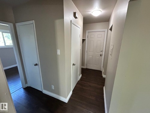 11812 45 Street Nw, Edmonton, AB 