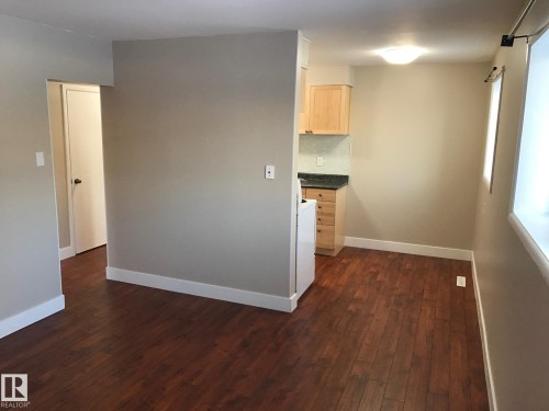 11812 45 Street Nw, Edmonton, AB 