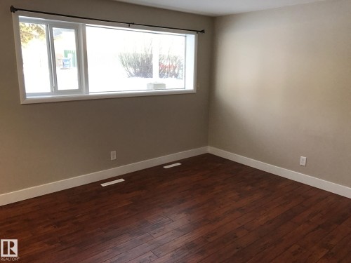 11812 45 Street Nw, Edmonton, AB 