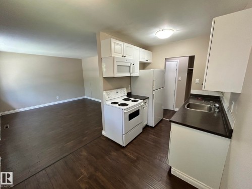 11812 45 Street Nw, Edmonton, AB 