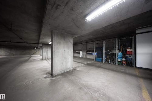 #701 10028 119 St Nw, Edmonton, AB - Indoor Photo Showing Garage