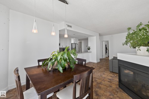 #701 10028 119 St Nw, Edmonton, AB - Indoor Photo Showing Dining Room