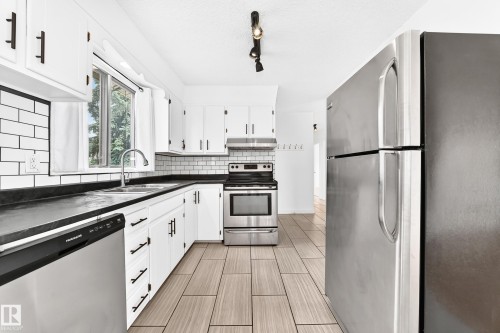 4711 105A Street Nw, Edmonton, AB 