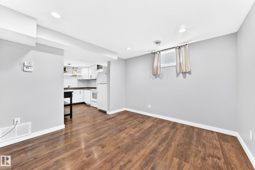 4711 105A Street Nw, Edmonton, AB 