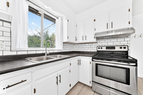4711 105A Street Nw, Edmonton, AB 
